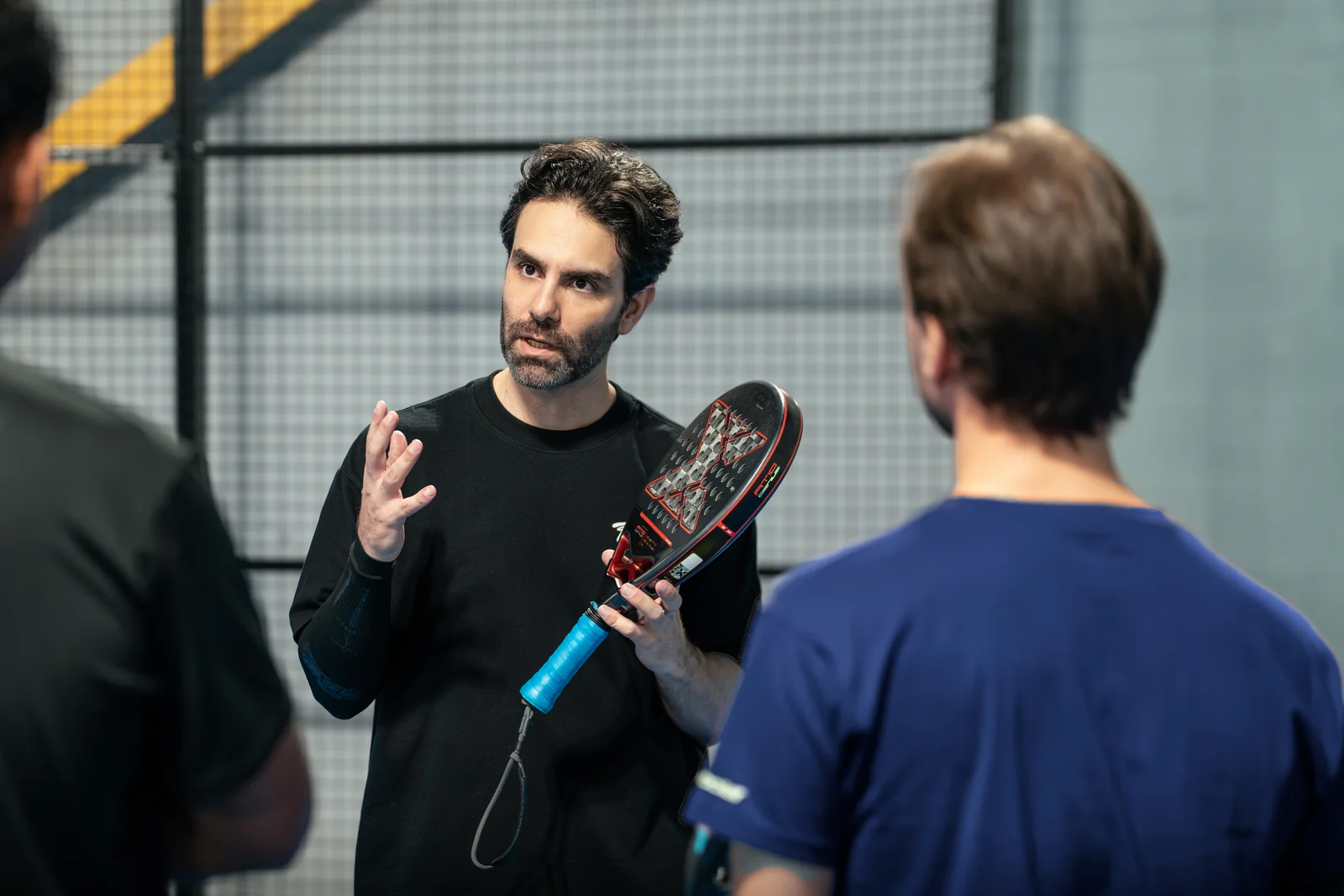 The founder and coach Leo on court
